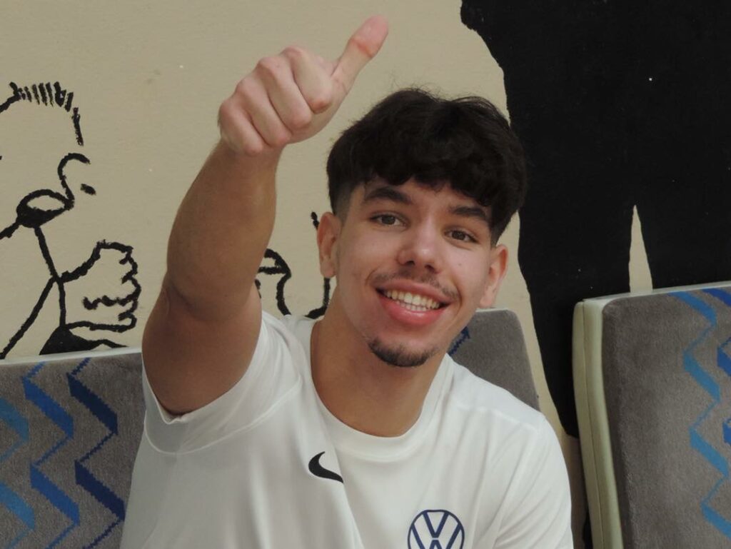 585539600 1466926695434904 3404360193454744635 n